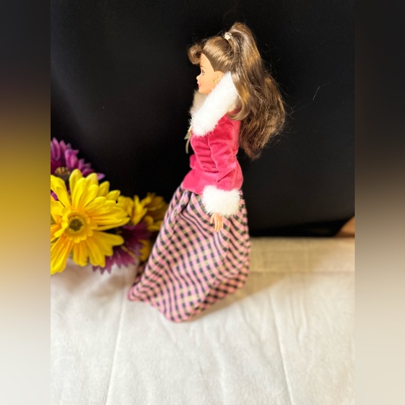 Vintage 1996 Barbie Doll Avon Exclusive Edition Winter Rhapsody Second In Series - Picture 12 of 13